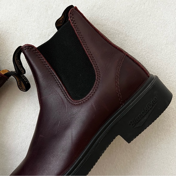 Blundstone Men’s 2130 Classic Chelsea Boot in Auburn Leather main image 8